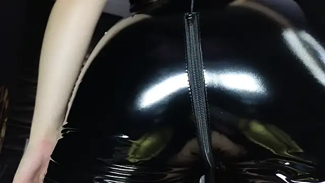 Snapshot of MistressDarsy chatting on July 2026 02:07:02 PM MistressDarsy online show from July 2026 02:07:02 PM