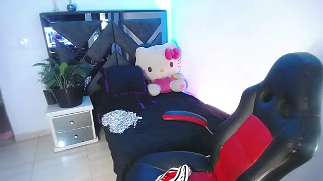 Salo hot04 online show from February 2025 12:19:02 AM