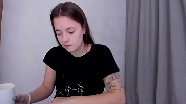 Snapshot of why_again_me chatting on January 2025 01:40:01 PM why again me online show from January 2025 01:40:01 PM