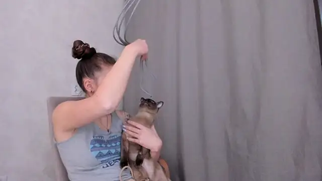 Snapshot of why_again_me chatting on February 2025 07:28:01 PM why again me online show from February 2025 07:28:01 PM