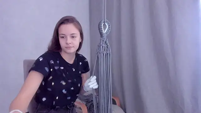 Snapshot of why_again_me chatting on February 2025 10:59:02 AM why again me online show from February 2025 10:59:02 AM