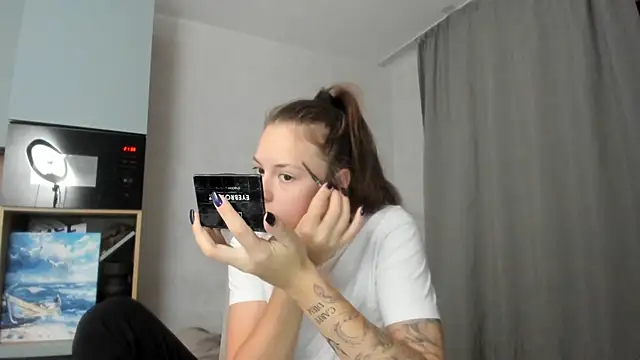 Snapshot of why_again_me chatting on September 2025 06:41:02 PM why again me online show from September 2025 06:41:02 PM