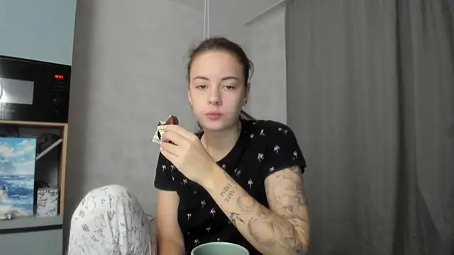 why again me online show from November 2025 03:55:01 PM