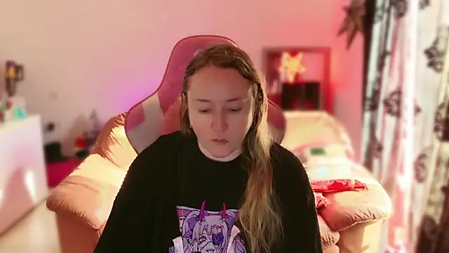 Snapshot of kisicaxx chatting on March 2025 08:00:01 AM kisicaxx online show from March 2025 08:00:01 AM