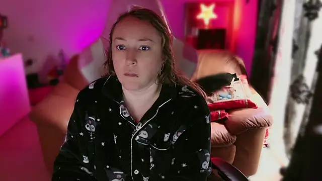 Snapshot of kisicaxx chatting on March 2025 03:16:02 PM kisicaxx online show from March 2025 03:16:02 PM