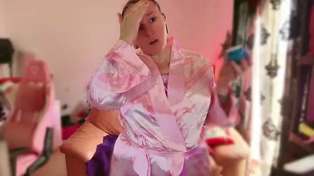 Snapshot of kisicaxx chatting on March 2025 09:43:01 AM kisicaxx online show from March 2025 09:43:01 AM