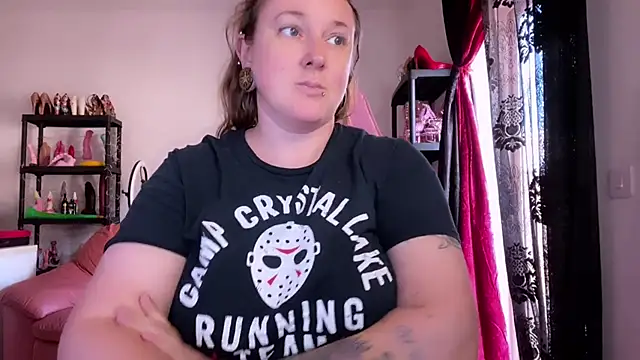 Snapshot of kisicaxx chatting on November 2025 02:16:02 PM kisicaxx online show from November 2025 02:16:02 PM