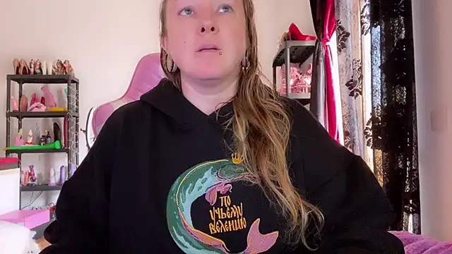 Snapshot of kisicaxx chatting on December 2025 11:15:01 AM kisicaxx online show from December 2025 11:15:01 AM