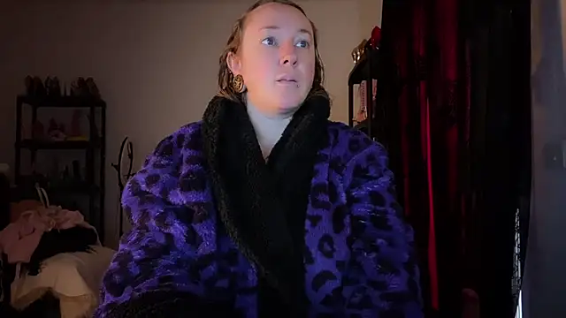 Snapshot of kisicaxx chatting on January 2026 07:54:01 AM kisicaxx online show from January 2026 07:54:01 AM