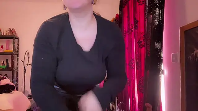 Snapshot of kisicaxx chatting on January 2026 09:56:01 AM kisicaxx online show from January 2026 09:56:01 AM