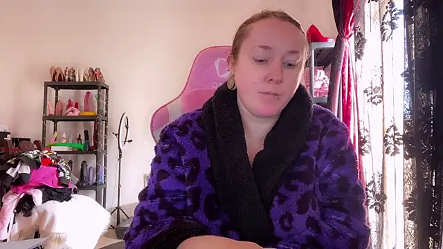 Snapshot of kisicaxx chatting on January 2026 11:04:01 AM kisicaxx online show from January 2026 11:04:01 AM