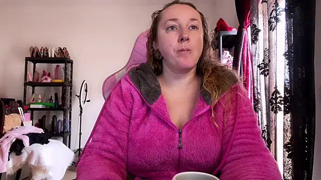 Snapshot of kisicaxx chatting on January 2026 11:47:02 AM kisicaxx online show from January 2026 11:47:02 AM