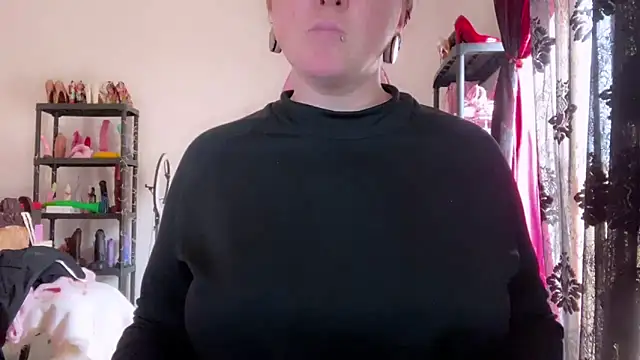 Snapshot of kisicaxx chatting on February 2026 11:26:02 AM kisicaxx online show from February 2026 11:26:02 AM