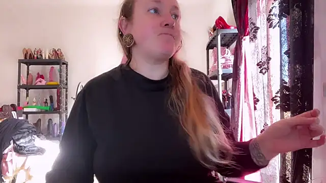 Snapshot of kisicaxx chatting on February 2026 08:10:02 AM kisicaxx online show from February 2026 08:10:02 AM