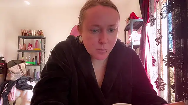 Snapshot of kisicaxx chatting on February 2026 09:18:02 AM kisicaxx online show from February 2026 09:18:02 AM