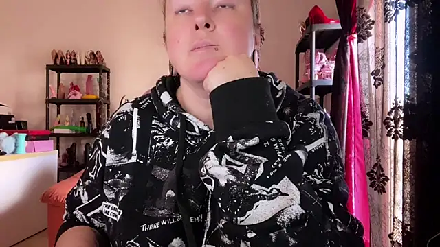 Snapshot of kisicaxx chatting on March 2026 02:42:02 PM kisicaxx online show from March 2026 02:42:02 PM