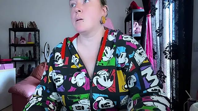 Snapshot of kisicaxx chatting on March 2026 10:42:02 AM kisicaxx online show from March 2026 10:42:02 AM