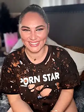 lovely beast online show from February 2026 06:14:01 PM