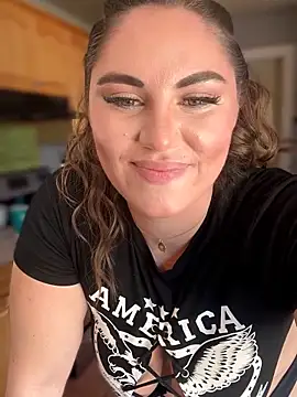 Snapshot of lovely_beast chatting on March 2026 05:40:01 PM lovely beast online show from March 2026 05:40:01 PM