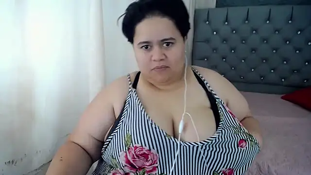 hotlesby4uxxx online show from December 2024 07:59:02 PM