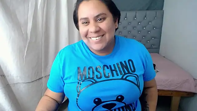 hotlesby4uxxx online show from January 2025 12:14:02 AM