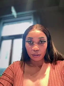 Snapshot of __Nessa__ chatting on January 2025 03:00:02 PM   Nessa   online show from January 2025 03:00:02 PM