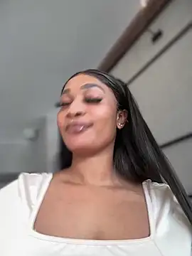 Snapshot of __Nessa__ chatting on January 2025 11:34:01 AM   Nessa   online show from January 2025 11:34:01 AM