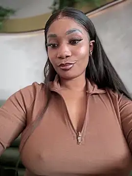 Snapshot of __Nessa__ chatting on February 2025 11:53:01 AM   Nessa   online show from February 2025 11:53:01 AM