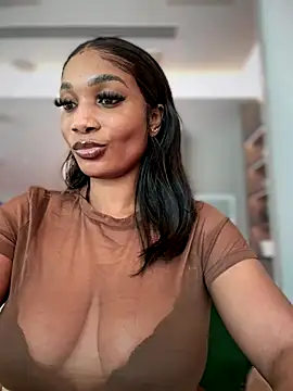 Snapshot of __Nessa__ chatting on October 2025 11:40:01 AM   Nessa   online show from October 2025 11:40:01 AM