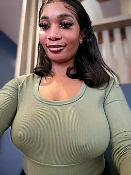 Snapshot of __Nessa__ chatting on October 2025 11:49:02 AM   Nessa   online show from October 2025 11:49:02 AM