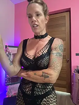 mommyselenafit  online show from May 2026 06:32:01 AM