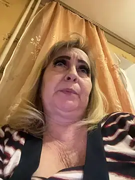 Irina2909xh online show from February 2025 05:15:02 PM