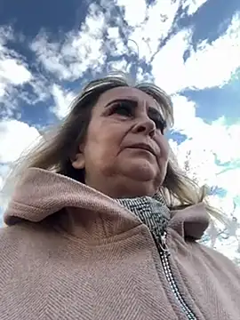 Irina2909xh online show from March 2025 01:13:02 PM