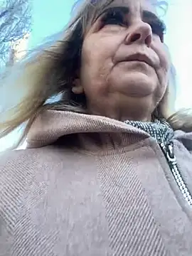 Irina2909xh online show from March 2025 05:57:02 AM