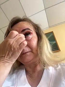 Irina2909xh online show from September 2025 07:52:01 AM