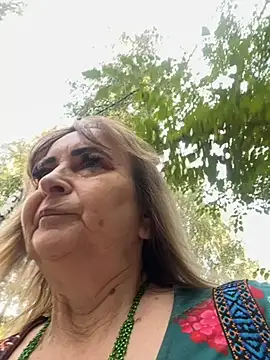 Irina2909xh online show from September 2025 05:20:01 AM