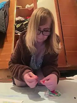 Irina2909xh online show from February 2026 10:35:02 PM