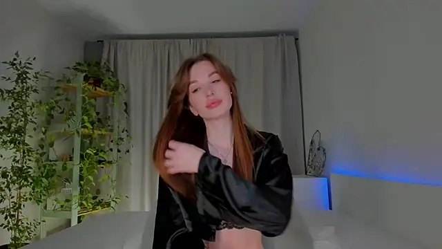 Snapshot of Masha_01 chatting on November 2025 10:21:02 PM Masha 01 online show from November 2025 10:21:02 PM