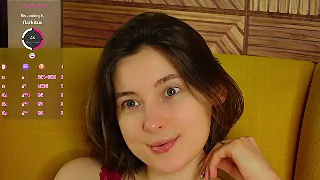 Snapshot of BeckyMartens chatting on March 2025 02:03:02 AM BeckyMartens online show from March 2025 02:03:02 AM