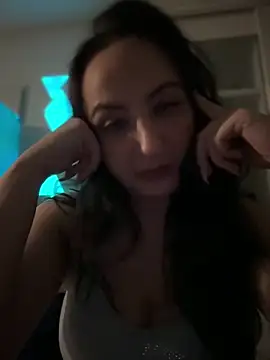 Snapshot of itsCassie chatting on February 2025 09:49:01 PM itsCassie online show from February 2025 09:49:01 PM