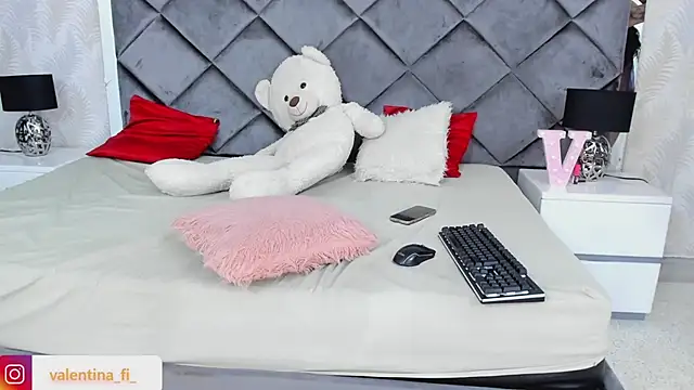 valentina fi online show from January 2025 12:27:01 PM