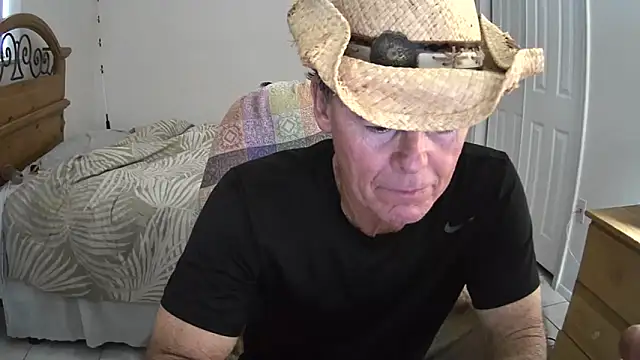 Snapshot of nakeedcowboi65 chatting on February 2025 09:06:02 PM nakeedcowboi65 online show from February 2025 09:06:02 PM