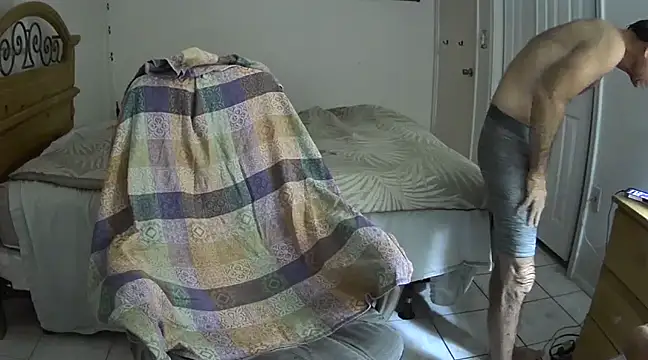 Snapshot of nakeedcowboi65 chatting on March 2025 10:08:02 AM nakeedcowboi65 online show from March 2025 10:08:02 AM