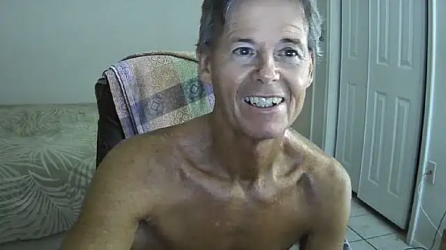 Snapshot of nakeedcowboi65 chatting on October 2025 09:32:01 AM nakeedcowboi65 online show from October 2025 09:32:01 AM