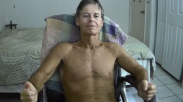 Snapshot of nakeedcowboi65 chatting on November 2025 05:07:02 AM nakeedcowboi65 online show from November 2025 05:07:02 AM