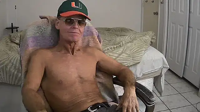 Snapshot of nakeedcowboi65 chatting on November 2025 08:36:02 PM nakeedcowboi65 online show from November 2025 08:36:02 PM