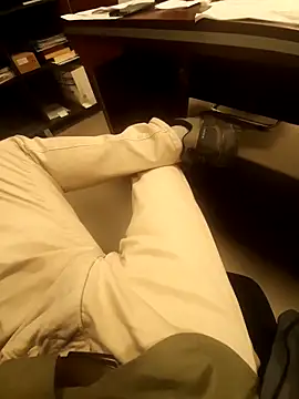 Snapshot of kayahan4 chatting on April 2026 06:17:02 PM kayahan4 online show from April 2026 06:17:02 PM