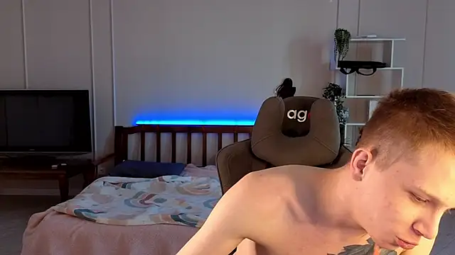 Snapshot of arlekincrop chatting on September 2025 03:00:02 AM arlekincrop online show from September 2025 03:00:02 AM