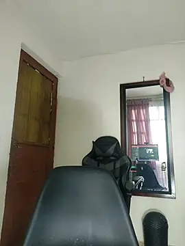 Mariana 444 online show from February 2025 01:57:01 PM