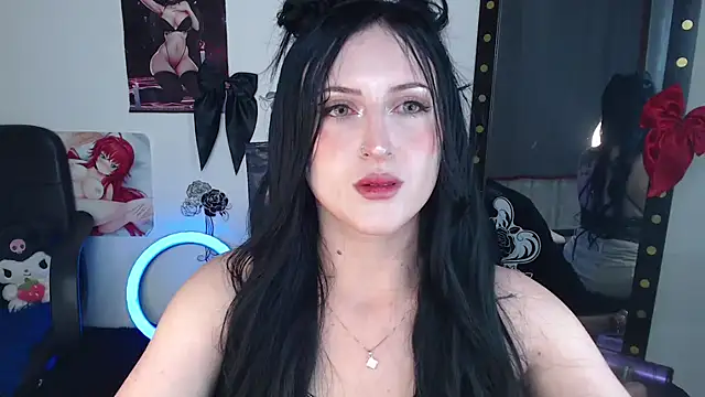 Snapshot of Evelyn_Sheeran chatting on April 2026 05:02:02 AM Evelyn Sheeran online show from April 2026 05:02:02 AM